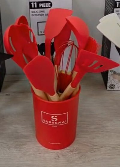 Nuovissimo Scarico..
Set 11 pz  Utensili da Cucina In Silicone Antiaderente con Manico in Legno